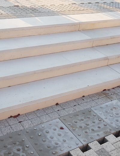 okładziny na schody betonowe zewnętrzne