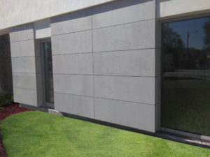 ściana elewacja wykończenie domu betonem